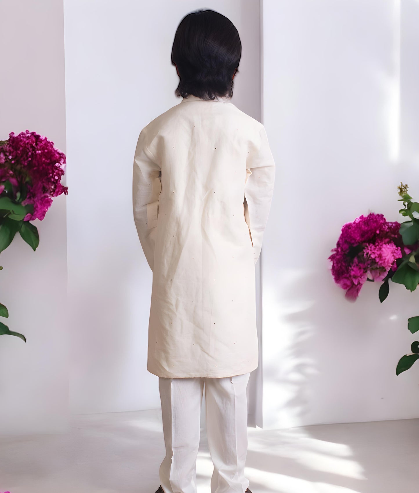 Off white Faux Mukaish Work Kurta with Pant