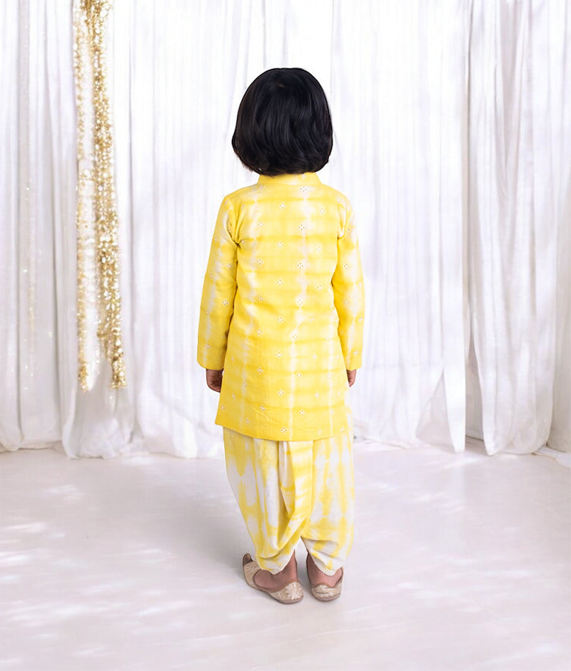 Yellow Tie & Dye Kurta With Dhoti