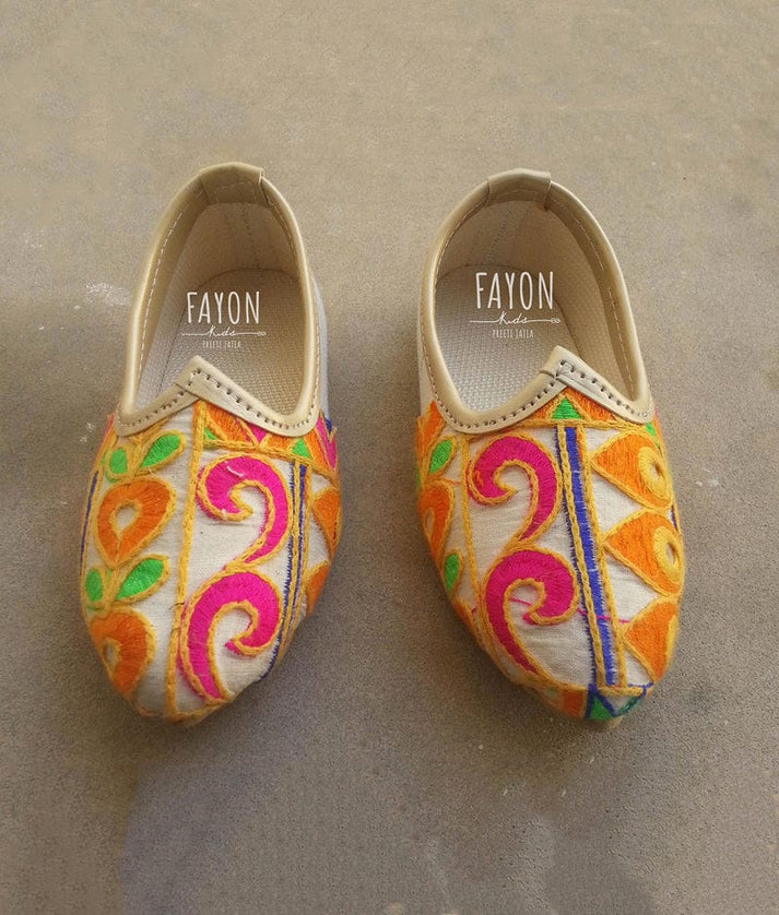 Manufactured by FAYON KIDS (Noida, U.P) Beige Phulkari Mojdi