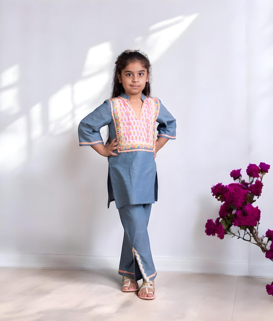 Manufactured by FAYON KIDS (Noida, U.P) Blue Denim Kurti with Demin Pant