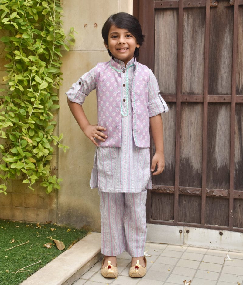 Grey Cotton Boota Printed Nehru Jacket For Boys Design by LittleCheer at  Pernia's Pop Up Shop 2024