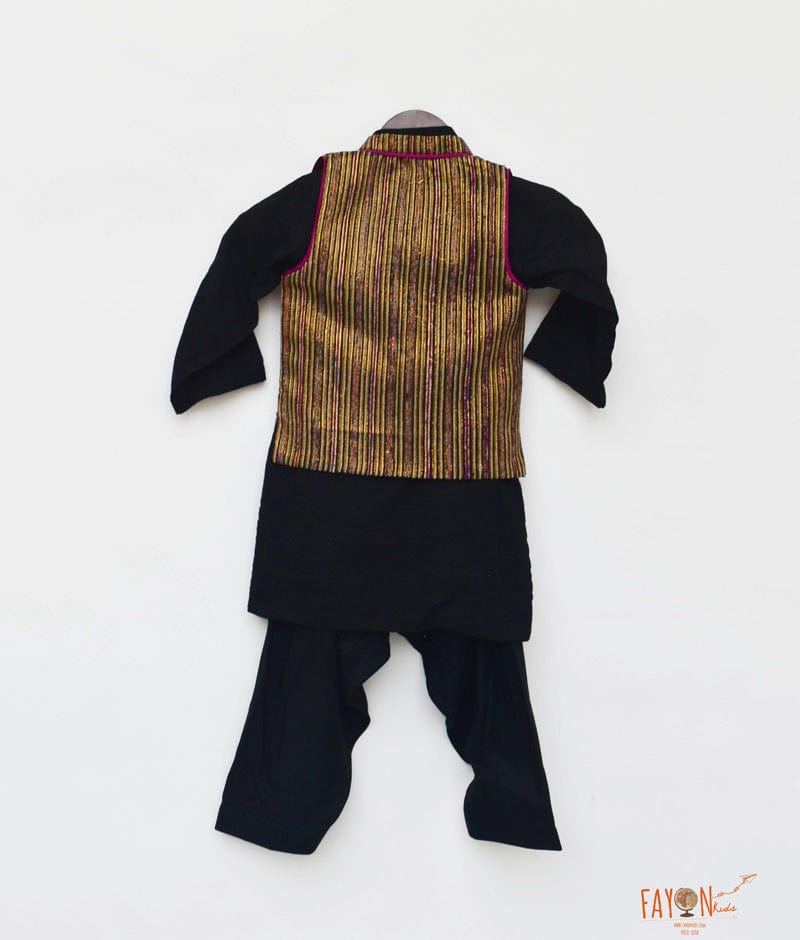 Kurta Jacket Set: Buy Men's Ethnic Kurta Jacket Set Online - Kalki Fashion